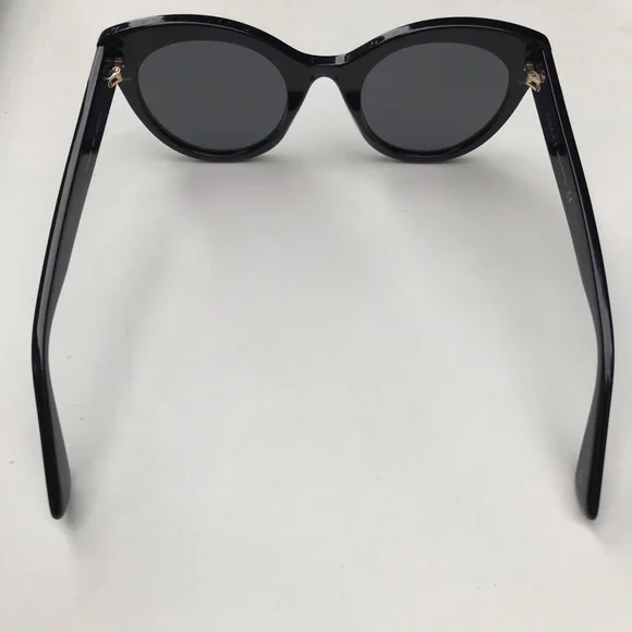 GUCCI Sunglasses - Picture 6 of 9